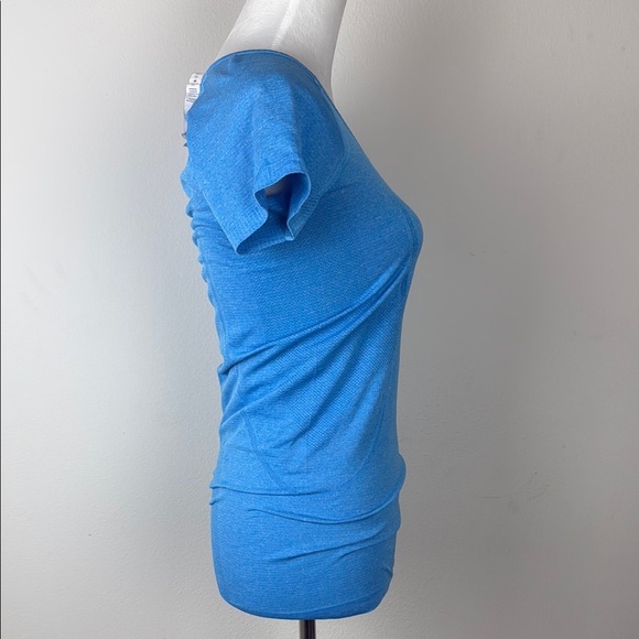NWOT Lululemon Athletica‎ Blue Fitted Short Sleeve Tee Size 6 - Picture 5 of 10